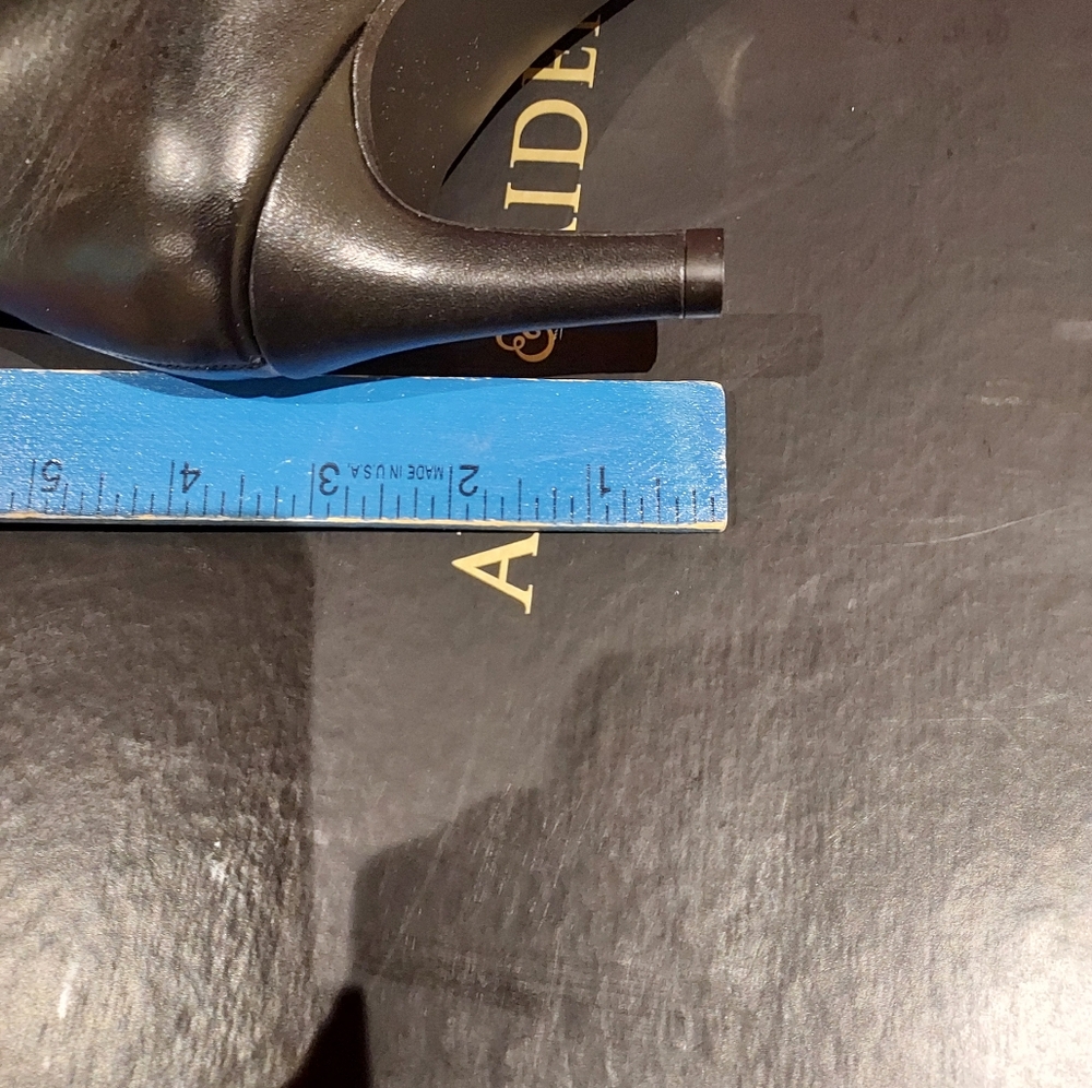 Ava & Aiden Boots - Picture 8 of 8